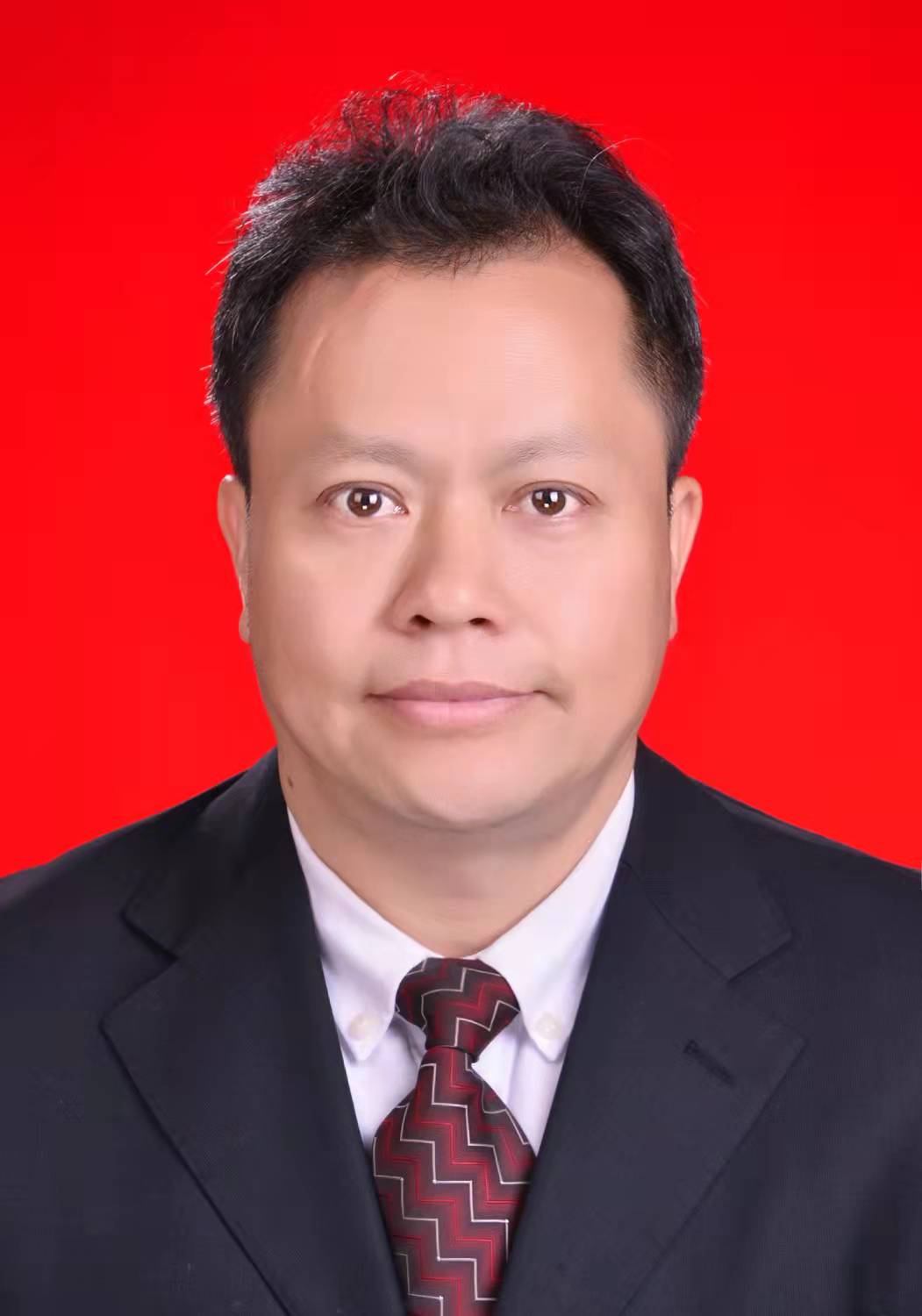  p data-id="gnwu0ntpb3">梁恩雄,男,汉族,湖南省绥宁县人,1973年11月