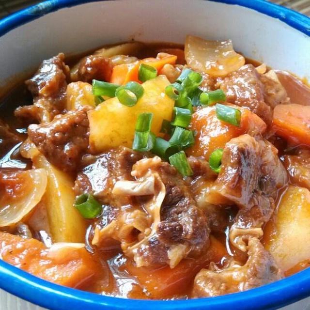 土豆番茄洋葱炖牛肉