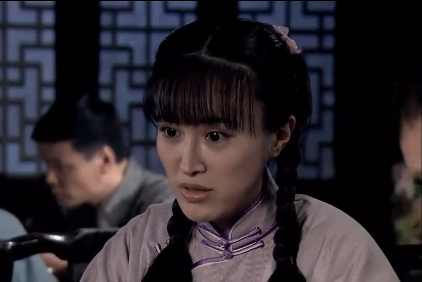 媛媛是王利兴执导的电视剧《 a target="_blank" href="/item/苍狼