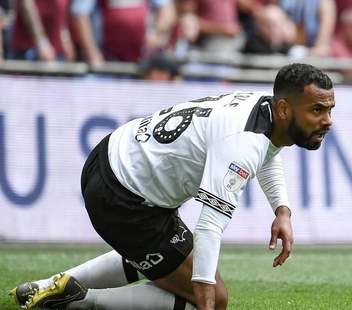  p>阿什利·科尔(ashley cole),1980年12月20日出生于英国伦敦,前英国