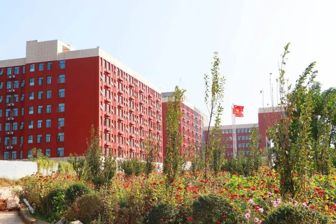  p data-id="gnzh3yvhlv">郑州黄河护理职业学院(zhengzhou yellow