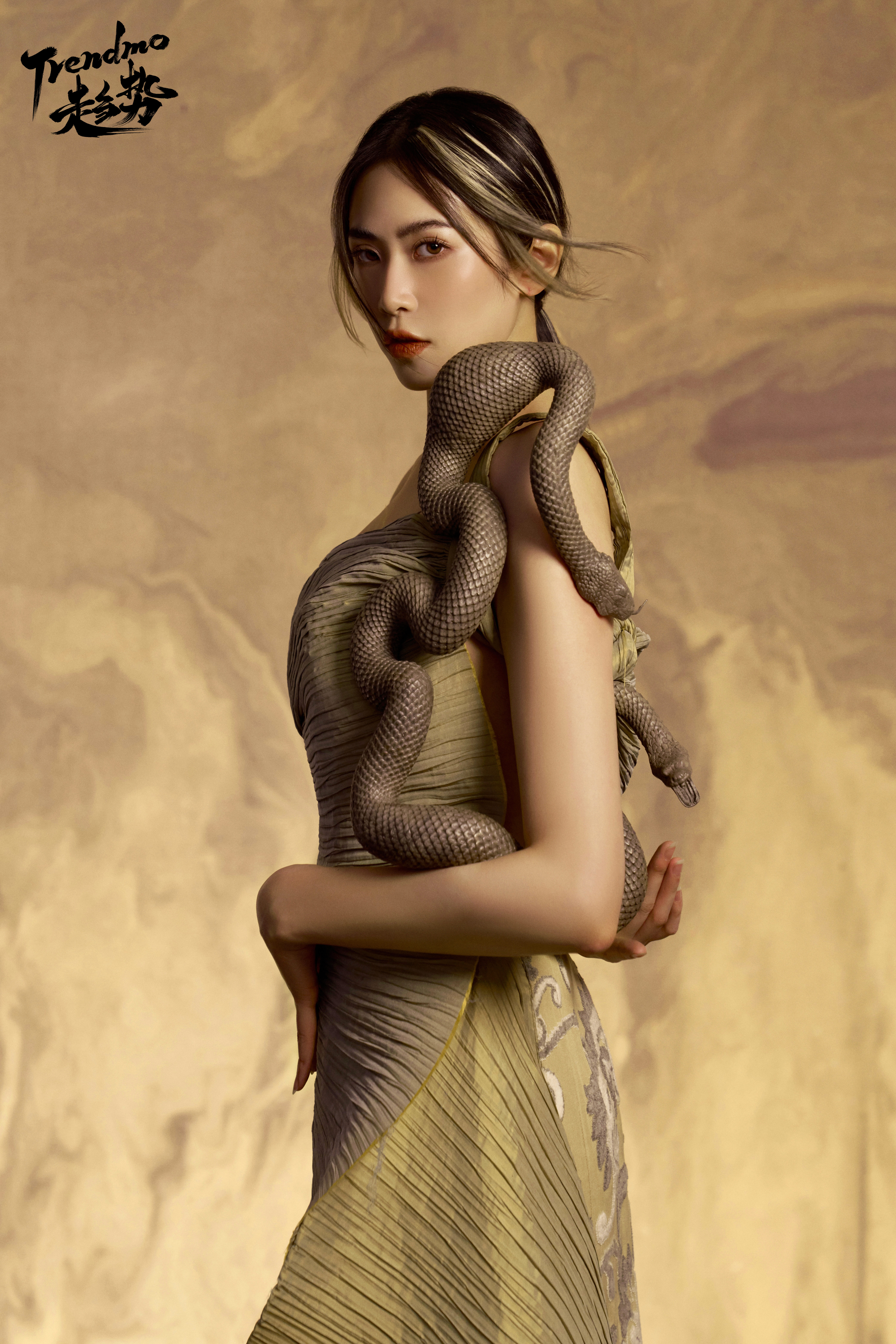  p>刘美彤,1996年2月13日出生于重庆市,中国内地女演员,毕业于上海