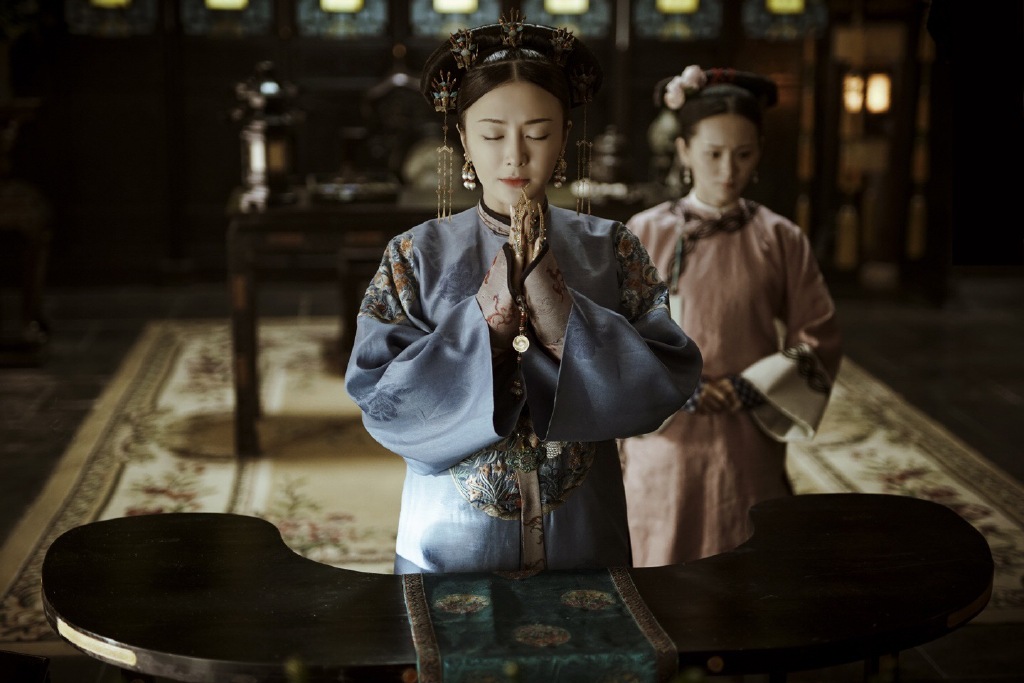 富察·容音