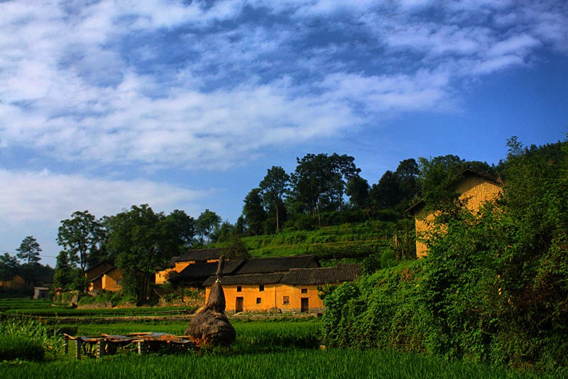  p>木里镇,隶属于青海省 a target="_blank" href="/item/海西蒙古族