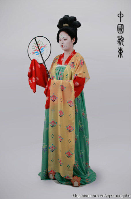 唐朝女子服饰
