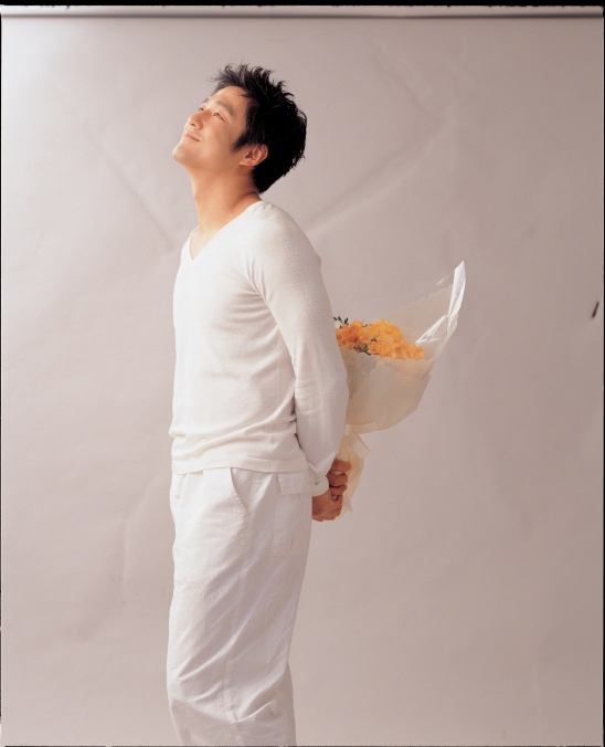  p>池珍熙,1971年6月24日出生于韩国首尔,韩国男演员,毕业于明知专业