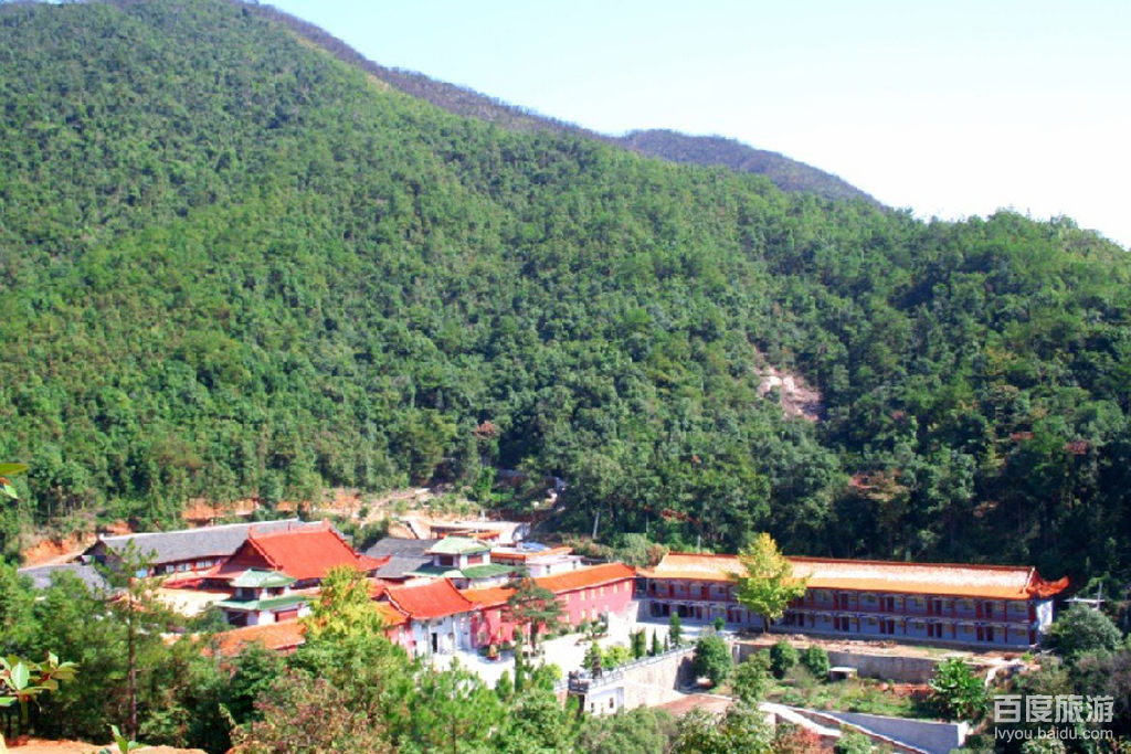  p>大余,古称南安,隶属江西省赣州市,位于赣,粤,湘三省交汇处,是江西