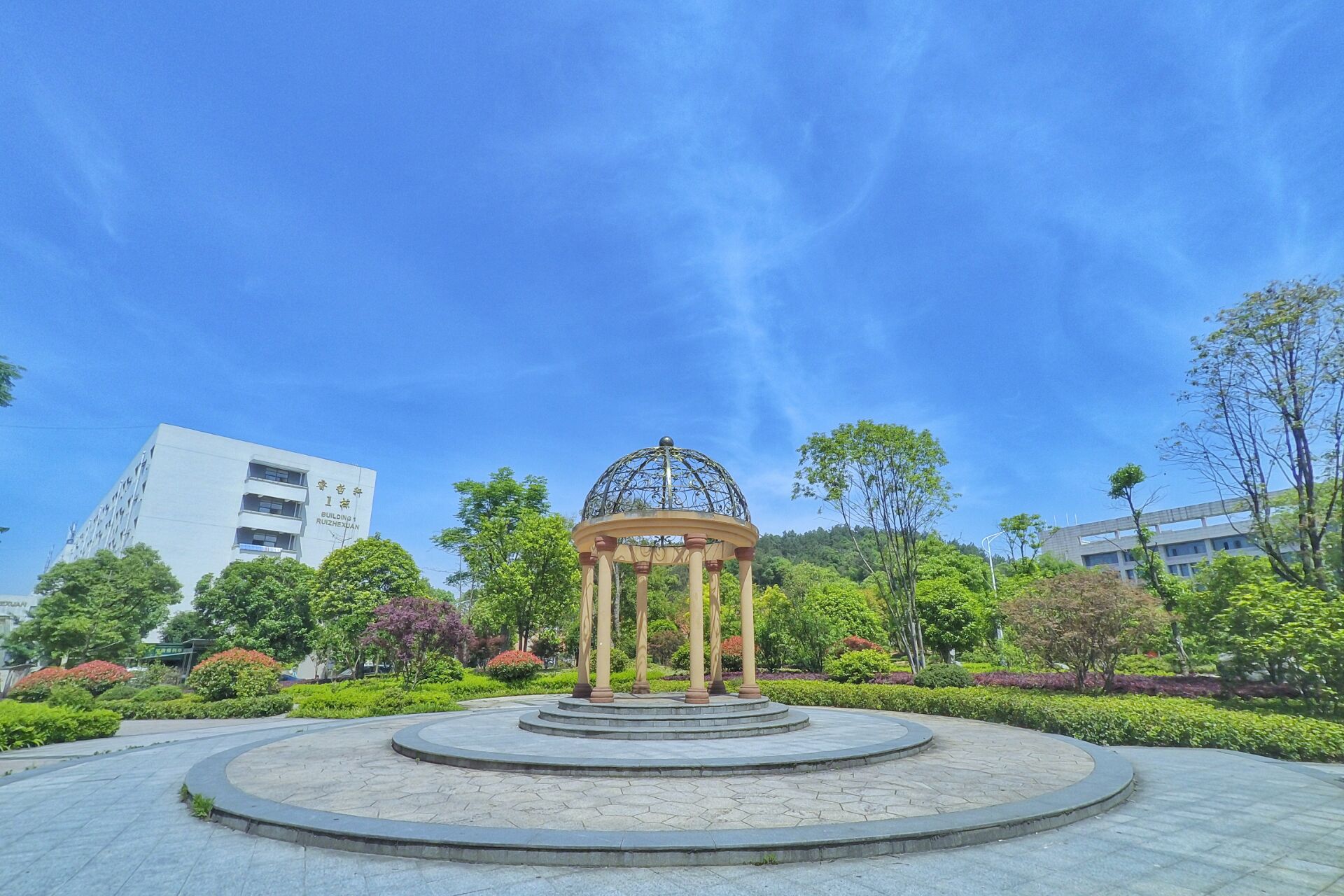  p>湖南外贸职业学院是经 a target="_blank" href="/item/湖南省人民