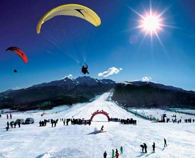 辽阳弓长岭滑雪场