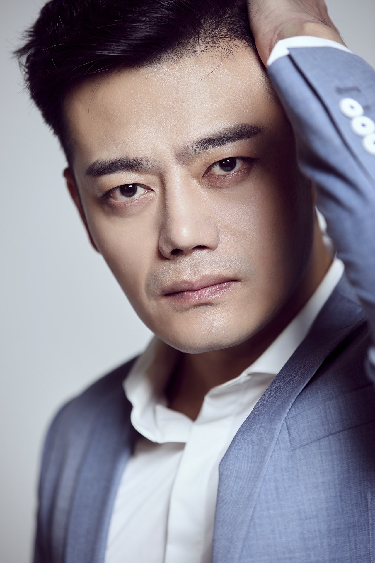  p>李丞峰,原名李峰,李锋,1982年10月12日出生于山东省济南市,中国