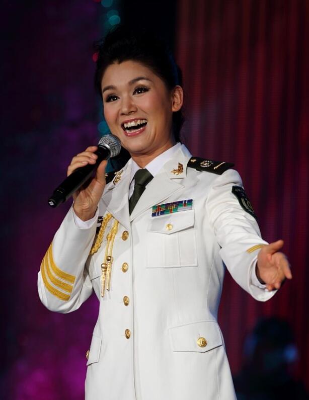  p>《前进中国》是青年歌手 a target="_blank" href="/item/冯瑞丽