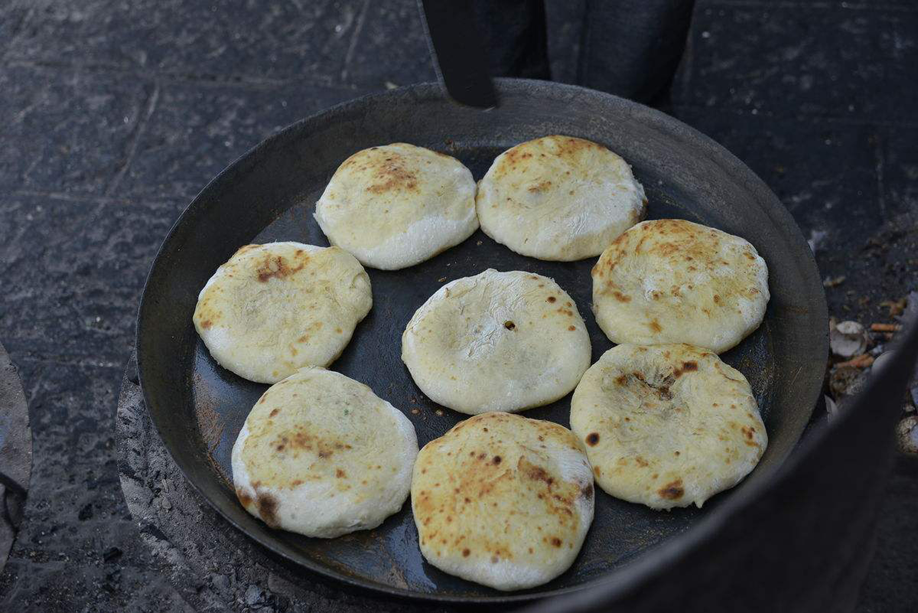  p>喜洲粑粑是著名历史名城 a target="_blank" href="/item/喜洲