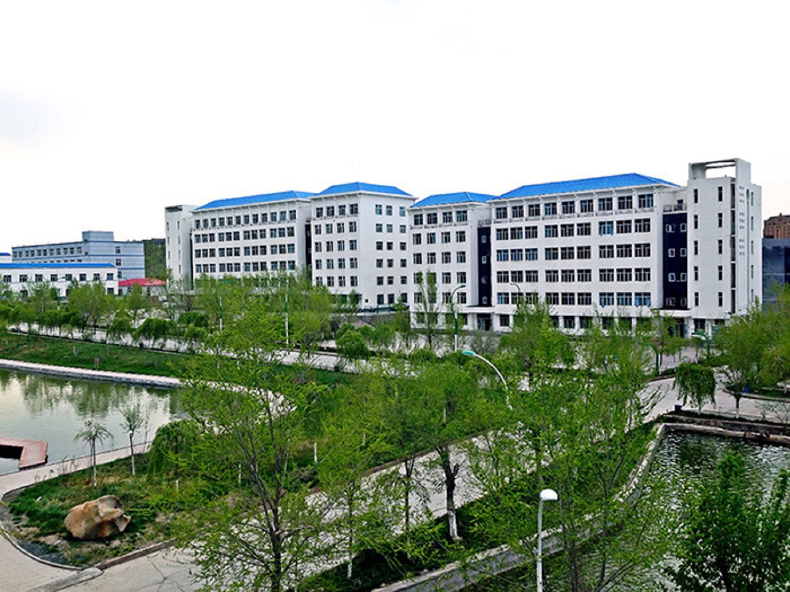 新疆天山职业学院