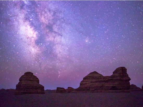  p>《中国星空》是我国第一部以星空为题材的大型自然,地理,人文 a