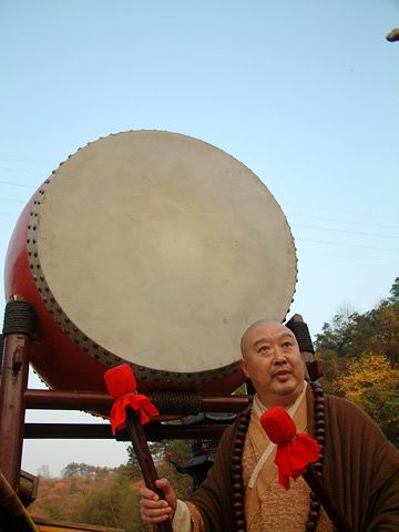 9v">鲁继先,中国 a target="_blank" href="/item/男演员/24278845"