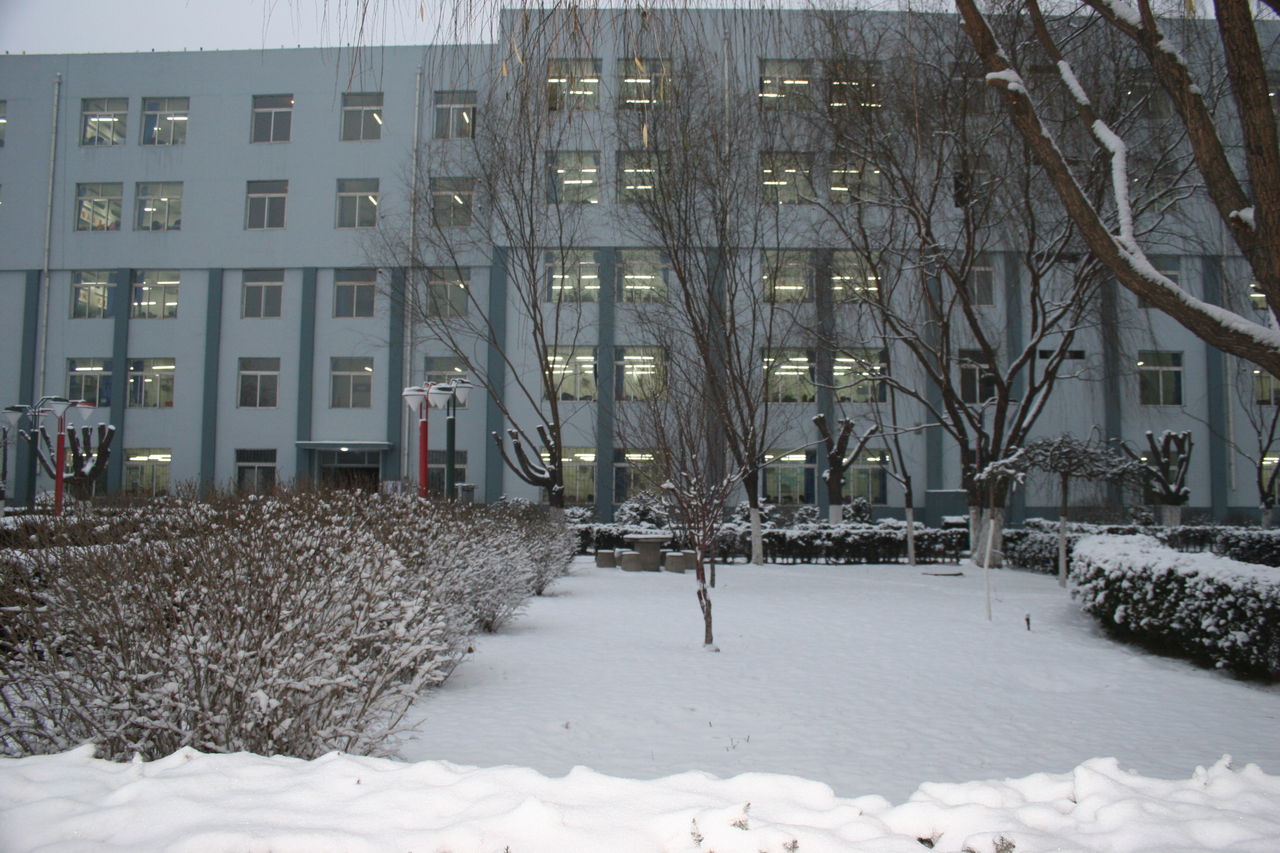  p data-id="gnhditc1b4">包钢第一中学,简称包钢一中,创建于1960年