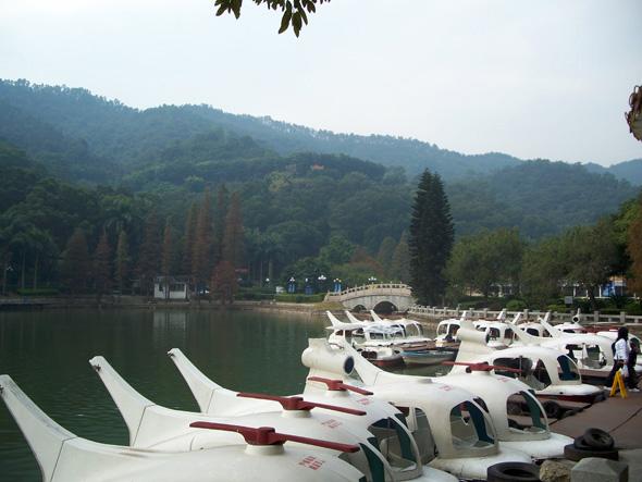  p>深圳银湖度假村坐落在深圳北郊 a target="_blank" href="/item