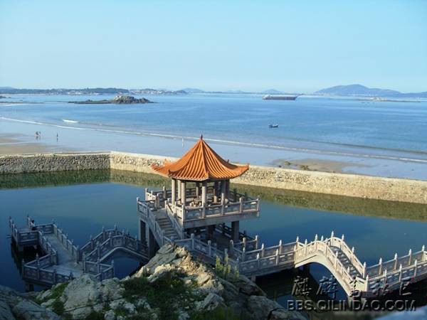  p>平潭红岩山庄海滨度假村是平潭国际旅游岛游玩项目最齐全,最特色的