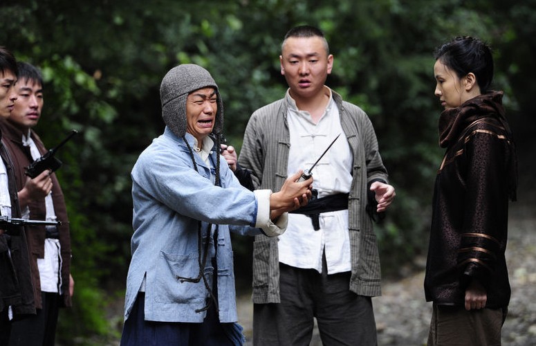  /p> p>王宝强6岁开始练习武术,8岁在嵩山少林寺做俗家弟子.