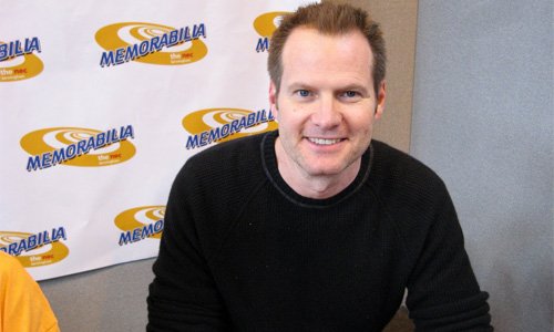 ="/item/cw电视台">cw电视台 /a>播出的青春魔幻连续剧,该剧由marcos