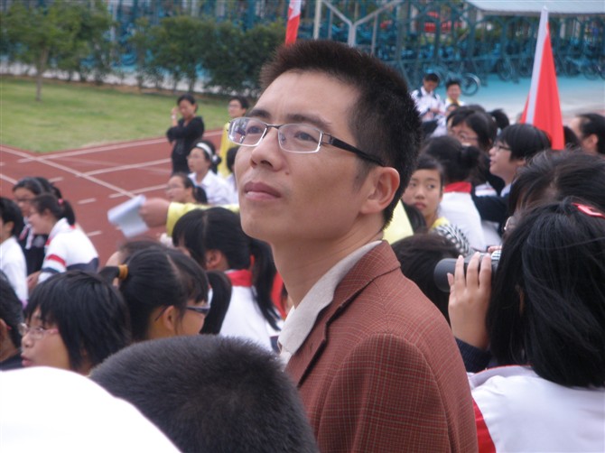  p> b>吴全亮 /b>: a target="_blank" href="/item/中学高级教师
