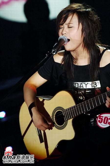  p>韩真真,1986年3月31日出生于陕西省西安市,中国内地女歌手.