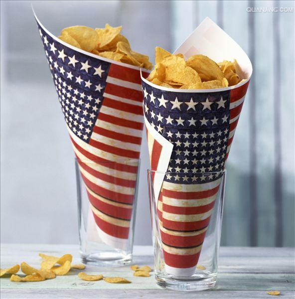  p>薯片(英国英语:crisps;美国英语:potato chips)是指由 a target="