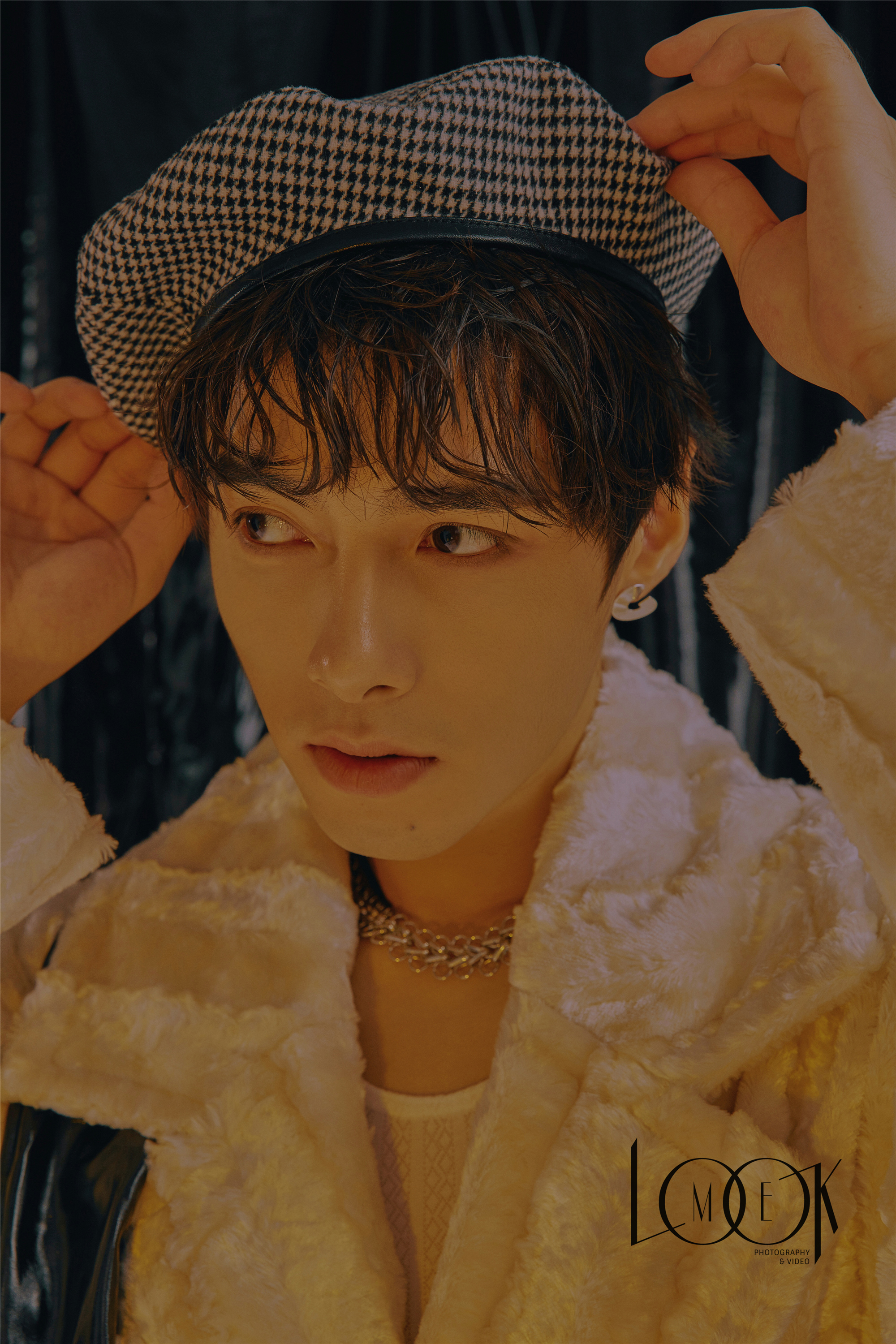 5b">方逸伦,1992年12月26日出生于浙江省嘉兴市,中国内地男歌手,演员