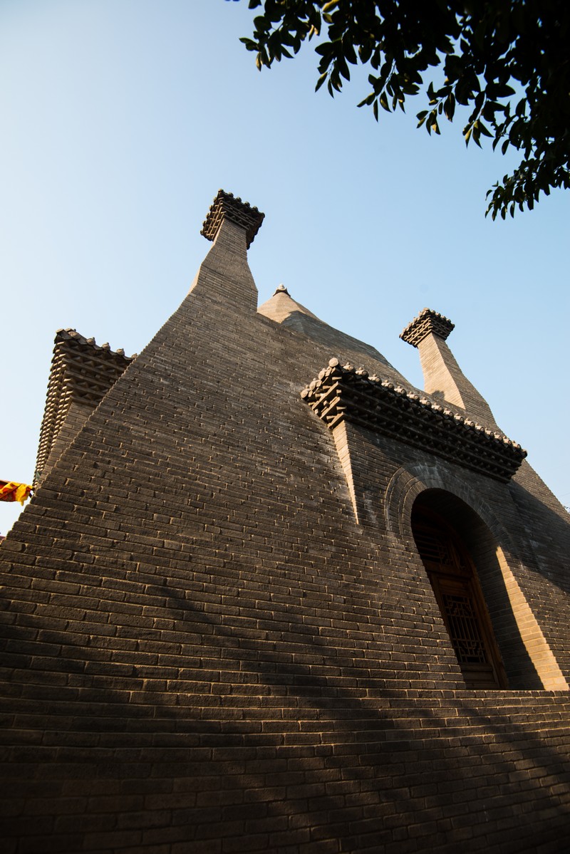  p>圆融无碍禅寺,位于河南省 a target="_blank" href="/item/焦作">