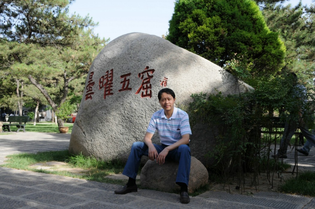 桑麻,本名王治中,河北省邯郸县人,现任邯郸