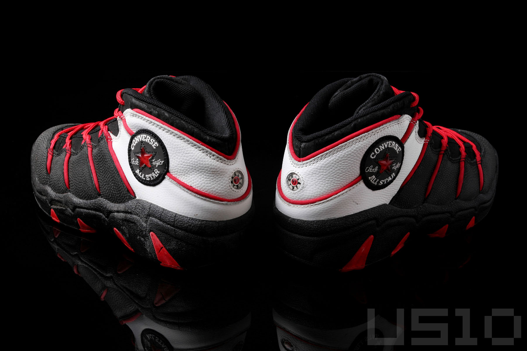  p>罗德曼系列的巅峰之作,coverse90年代后期最经典的签名鞋 /p>