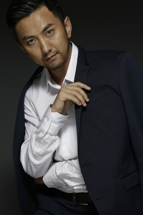  p data-id="gnwkd4vxeg">李华,男,青年演员,毕业于中央戏剧学院2001