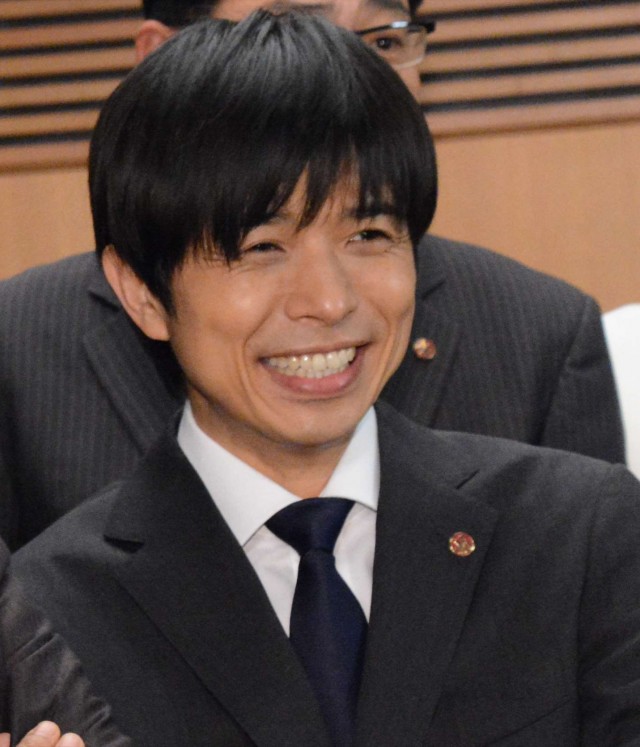 的刑侦剧,由 a target="_blank" href="/item/井之原快彦/6706658"