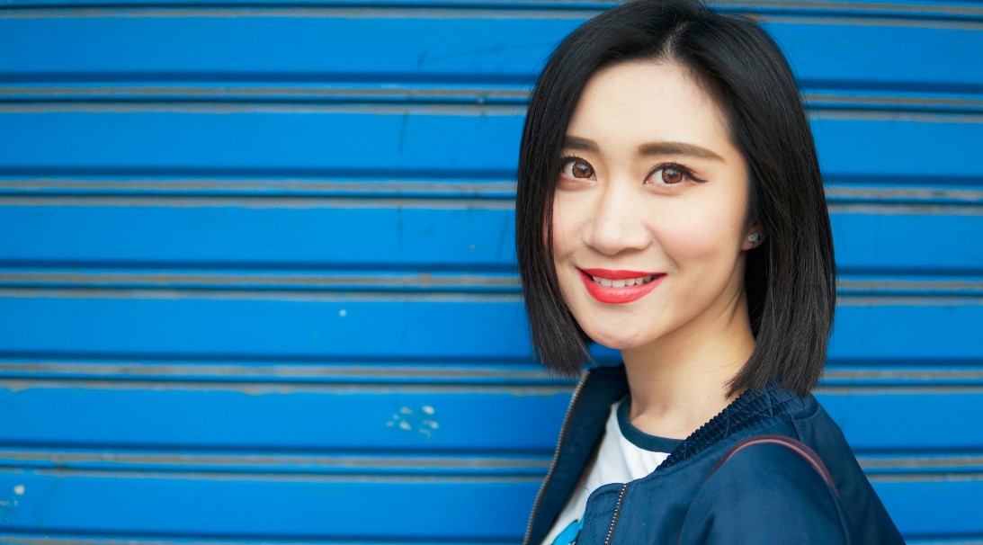  p>王吟,女,毕业于上海戏剧学院电视学院主持专业,上海外语频道主持人