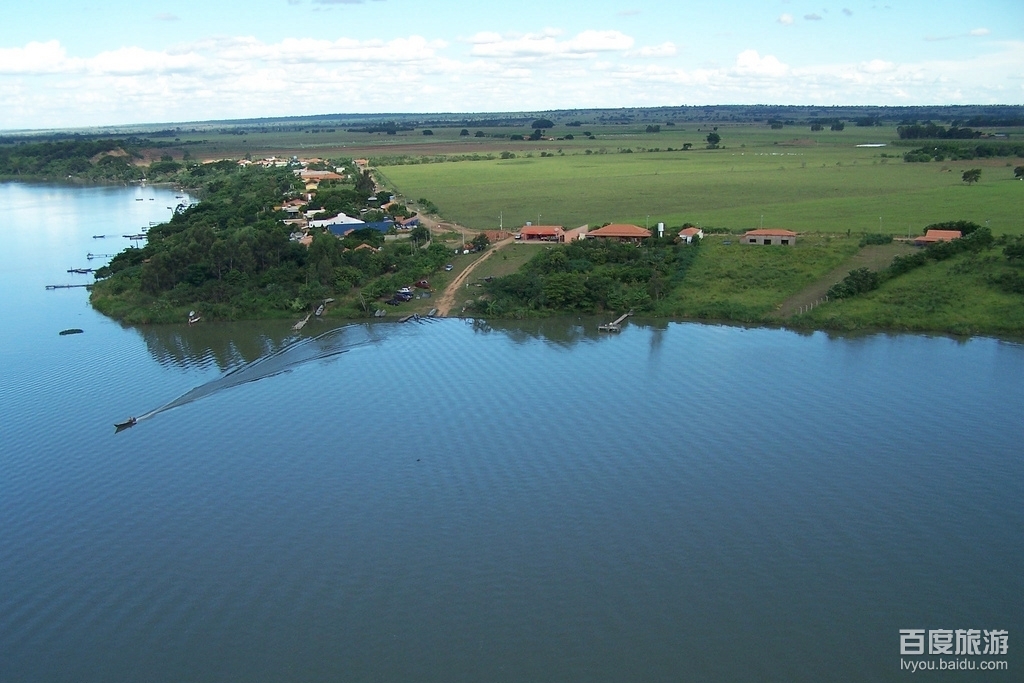  p>拉普拉塔河- a href="#" data-lemmaid="4143028">巴拉那河 /a>