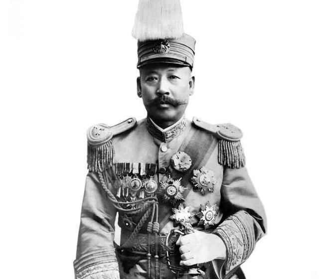 军阀曹锟虽然声名狼藉，但晚年做一件事，让全国人肃然起敬_百科TA说