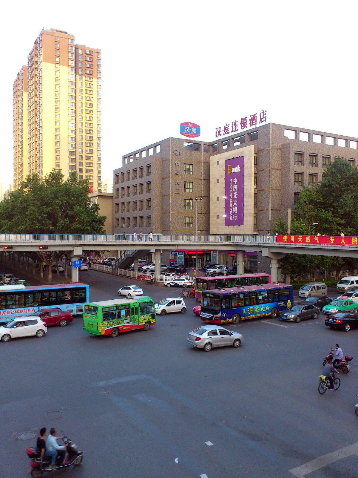  p>边家村是陕西省西安市碑林区下辖村,位于陕西省西安市碑林区太白北