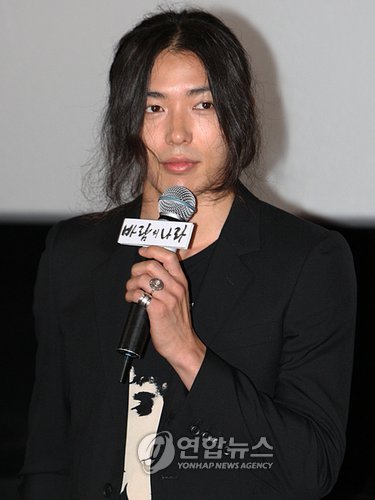 该剧是由崔完圭执笔,姜日秀和姜一守合作执导,演