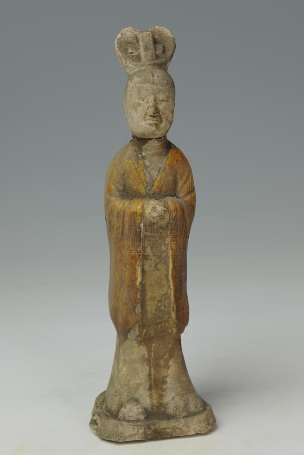 宋三彩陶仕女俑