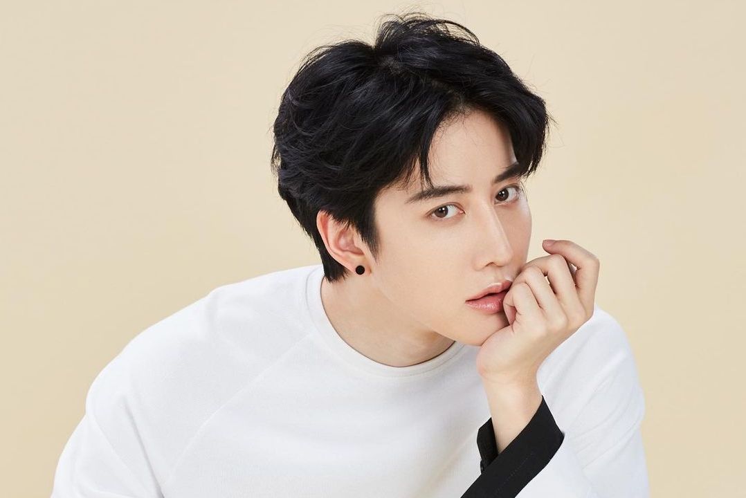  p>披拉·尼迪裴善官(mike),1989年12月19日出生于泰国,泰国流行乐男