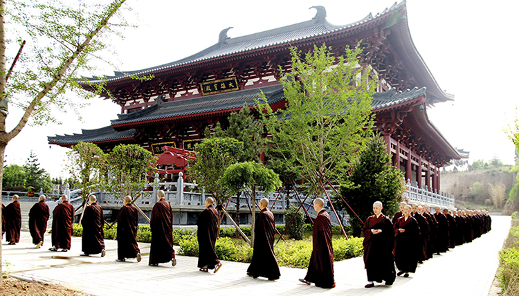 长安清凉寺位于终南山脚下清凉山凤栖塬畔,始建于隋开皇元年(公元581