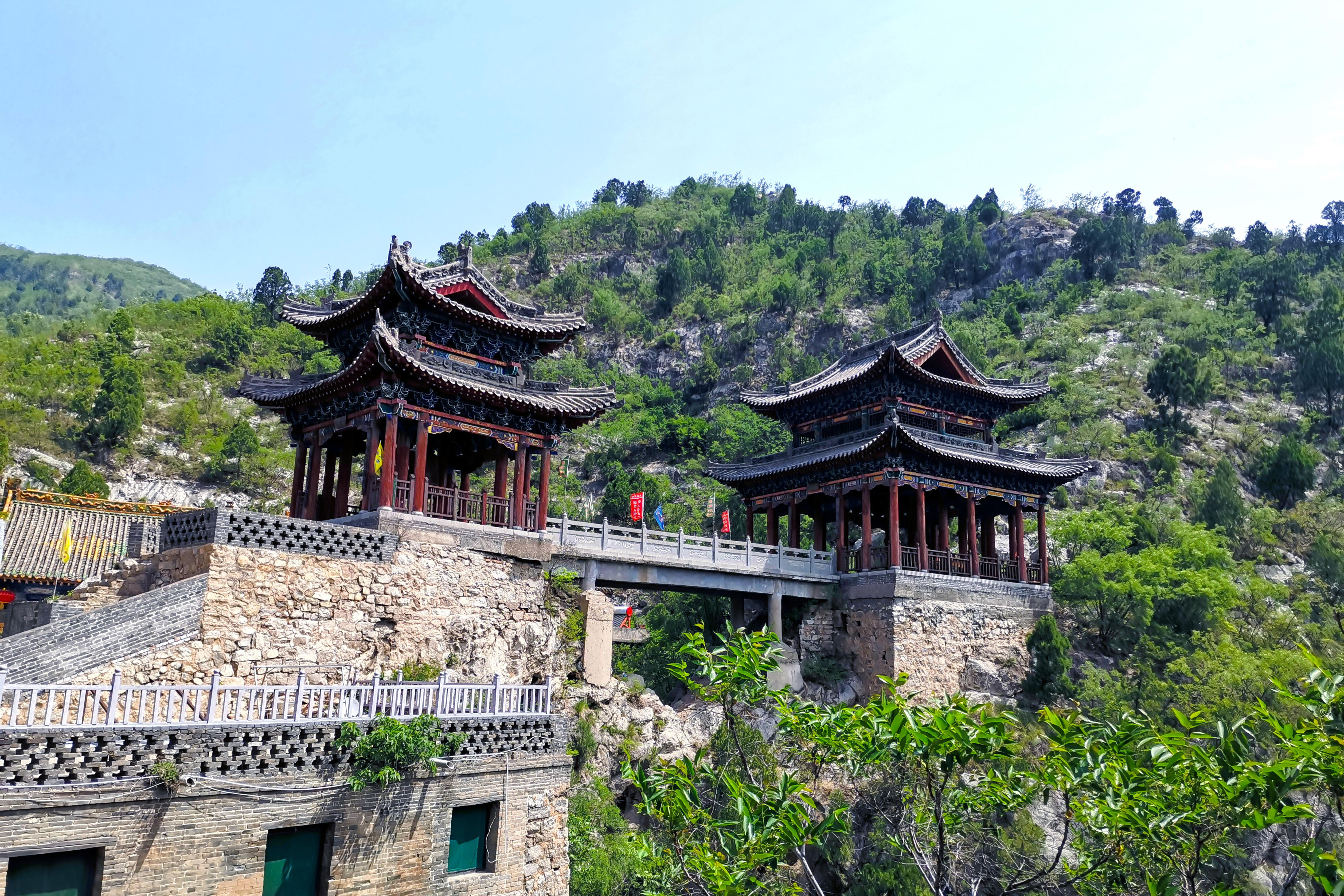 澍峪(lóng shù yù)国家4a级 a target="_blank" href="/item/旅游