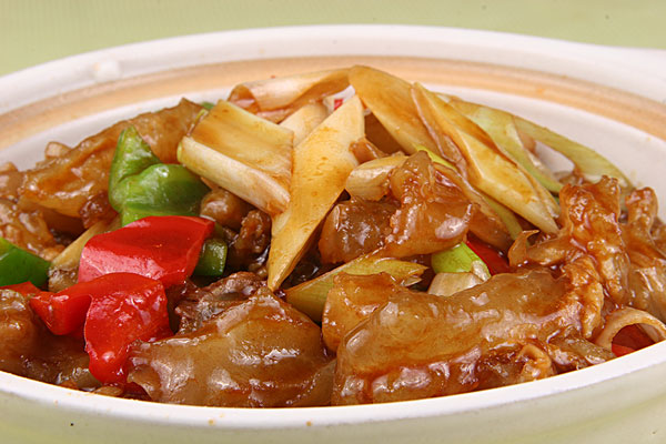 莲藕牛筋煲