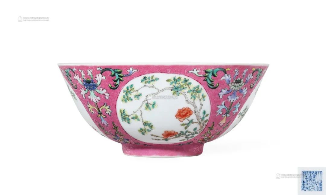 8050万落槌| 乾隆青花穿花龙纹梅瓶领衔厦门保利《玄览》专场!_百科TA说