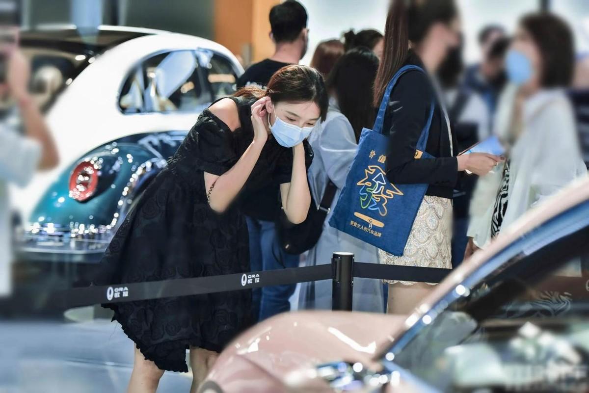 G9开卖被打脸，紧急降价升配置！小鹏“保时捷”故事开篇就完结？_百科TA说