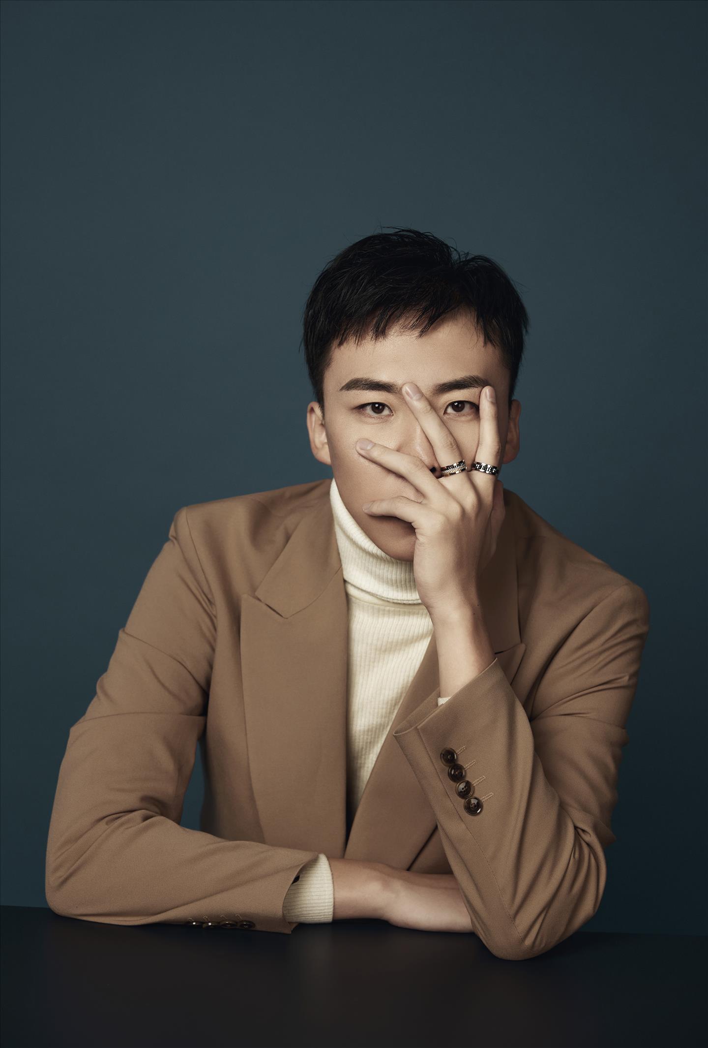 >音乐工程系,中国内地男 a target="_blank" href="/item/歌手/16693"