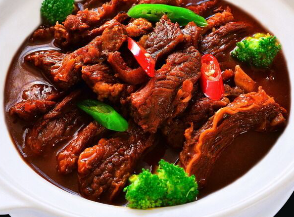 党参煨牛肉