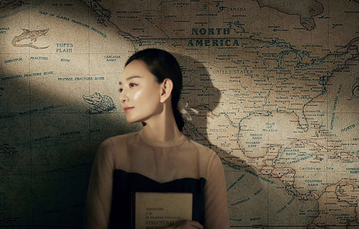 邓荔心,原名邓莉,中国内地影视女演员,毕业