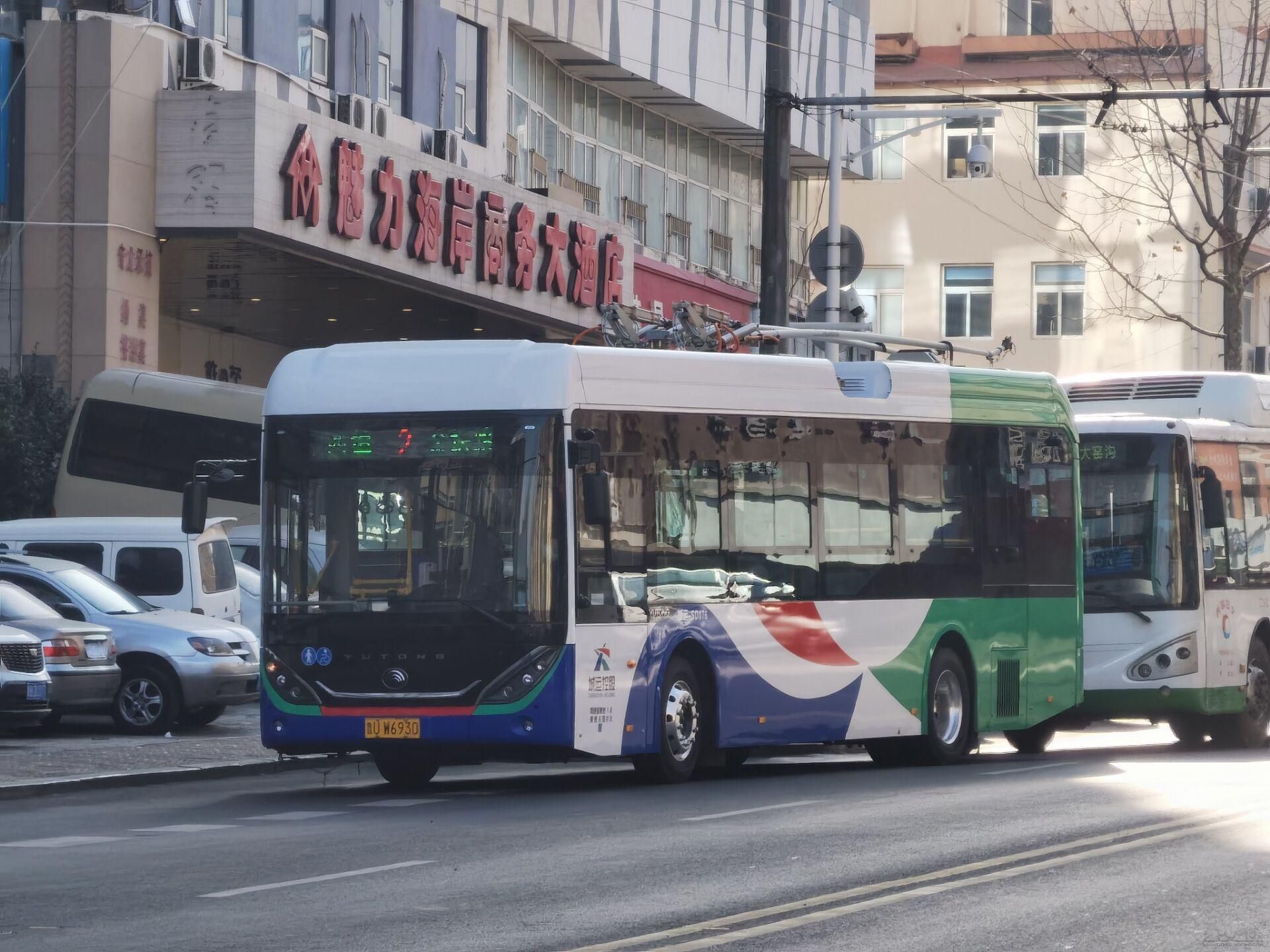 青岛公交2路汽车