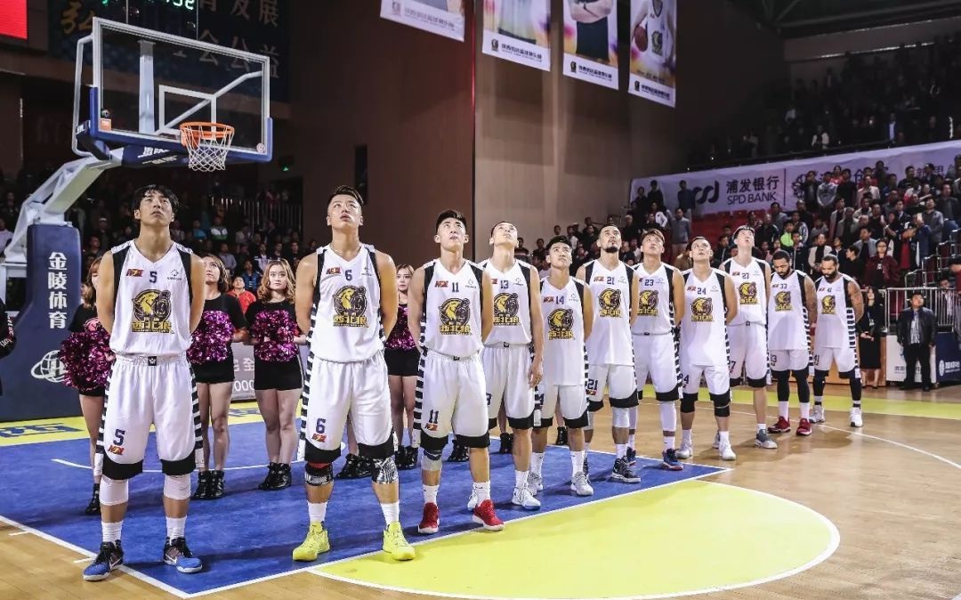 陕西信达篮球俱乐部